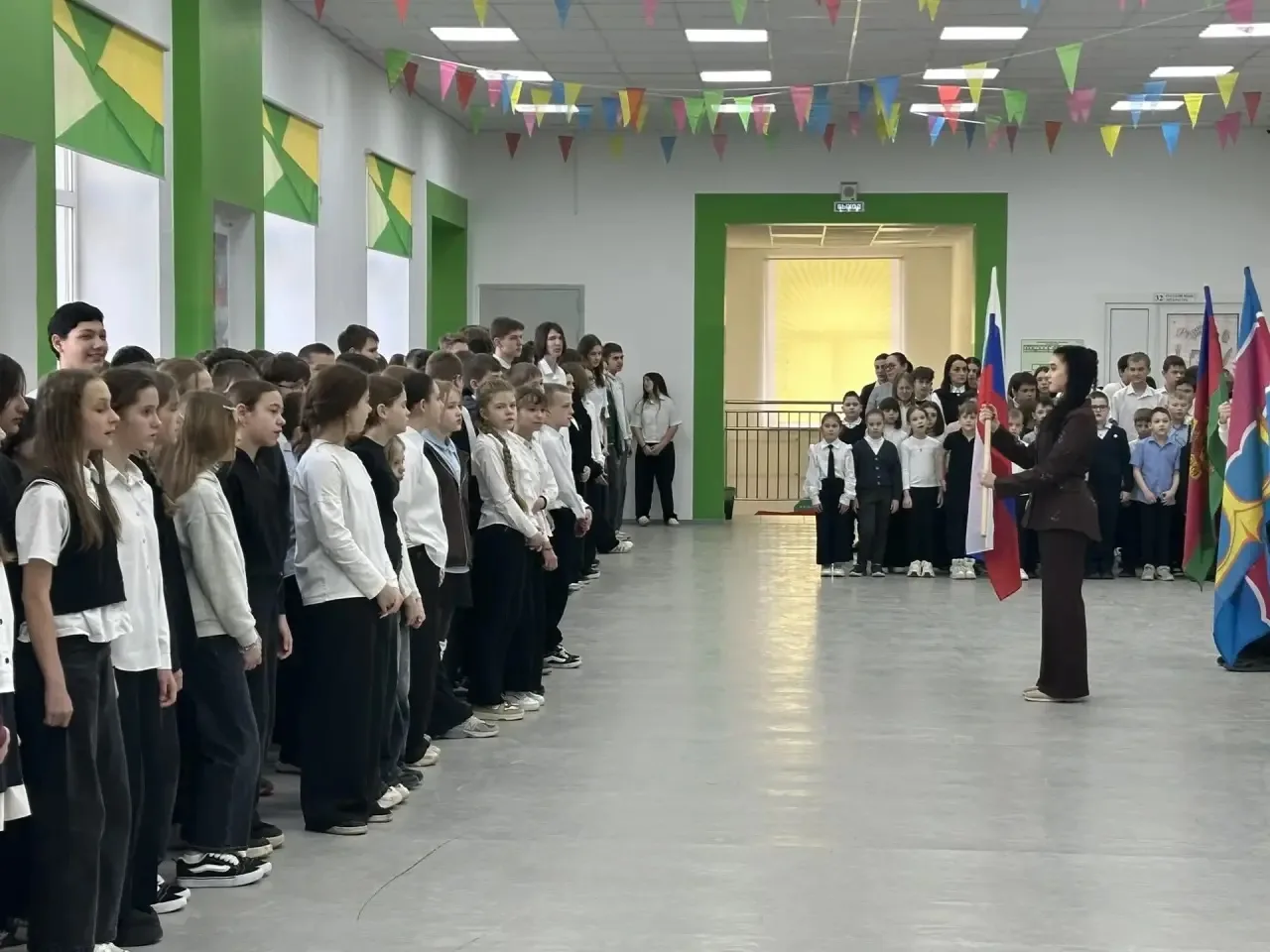 Торжественная линейка и уроки Разговоры о важном.